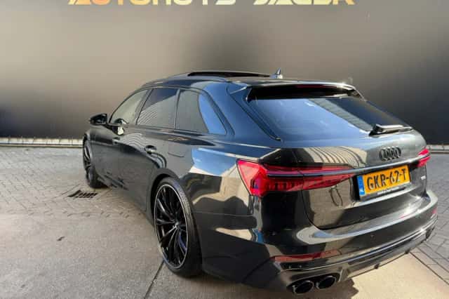 Audi A6 (2021) thumbnail 2