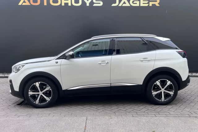 Peugeot 3008 (2017) thumbnail 2