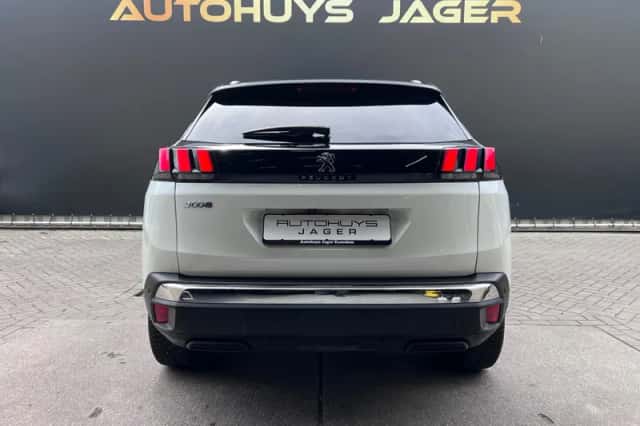 Peugeot 3008 (2017) thumbnail 5