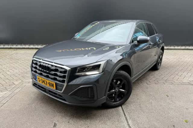 Audi Q2 (2023) thumbnail 4