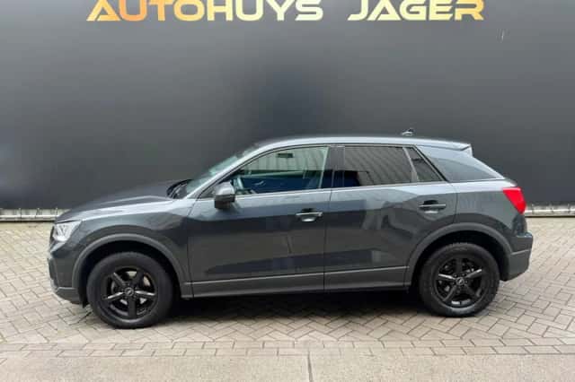 Audi Q2 (2023) thumbnail 5