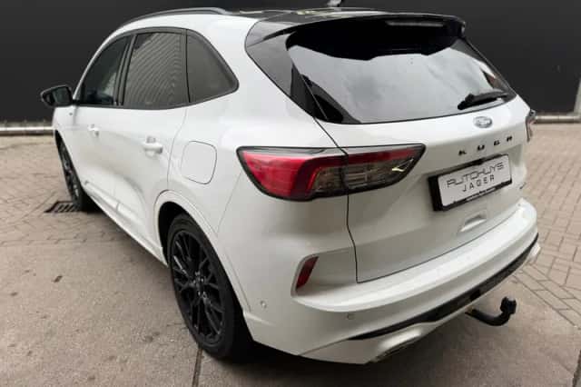 Ford Kuga (2023) thumbnail 6