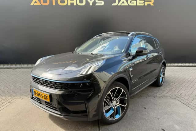 Lynk & Co 01 (2022) thumbnail 1