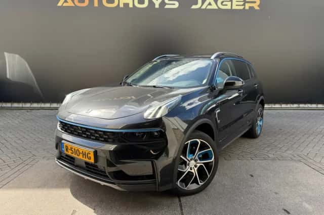 Lynk & Co 01 (2022) thumbnail 1