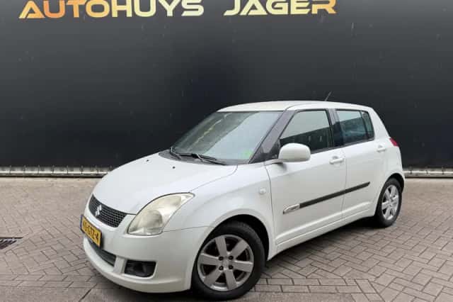 Suzuki Swift (2008) thumbnail 1