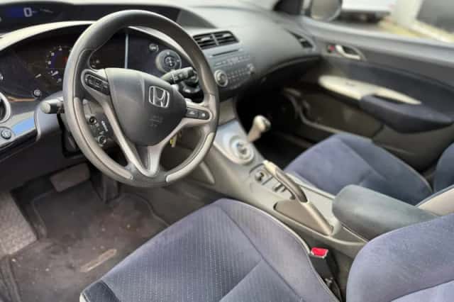 Honda Civic (2007) thumbnail 3