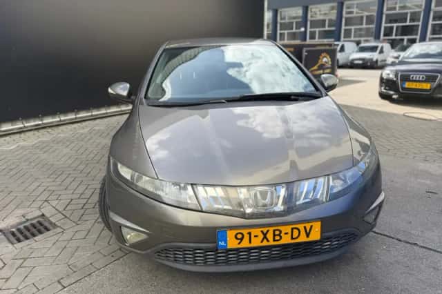 Honda Civic (2007) thumbnail 4