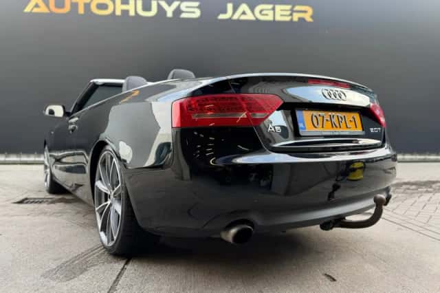 Audi A5 (2010) thumbnail 2
