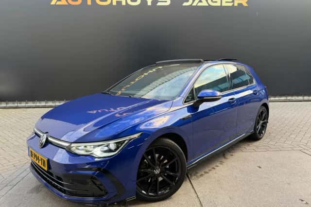 Volkswagen Golf (2021) thumbnail 4