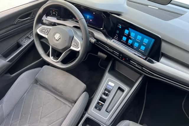 Volkswagen Golf (2020) thumbnail 3