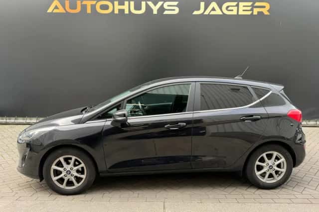 Ford Fiesta (2021) thumbnail 5