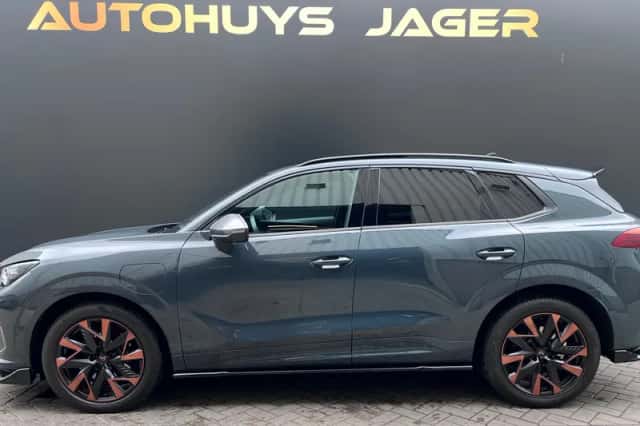 CUPRA Terramar (2025) thumbnail 2