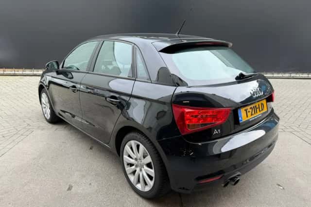 Audi A1 (2017) thumbnail 6
