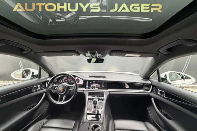 Porsche Panamera (2017) thumbnail 3