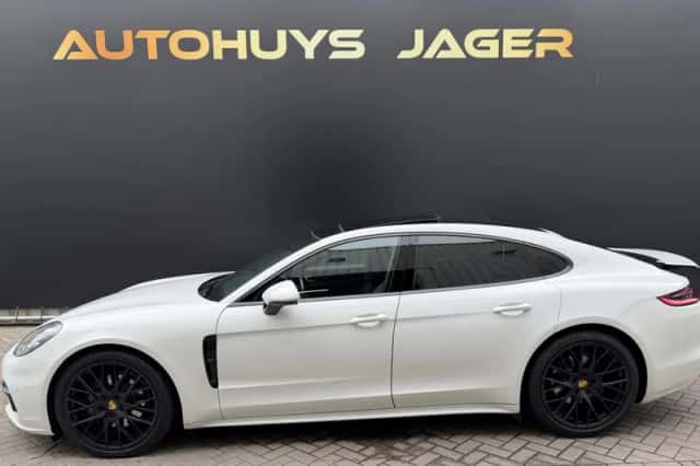 Porsche Panamera (2017) thumbnail 6
