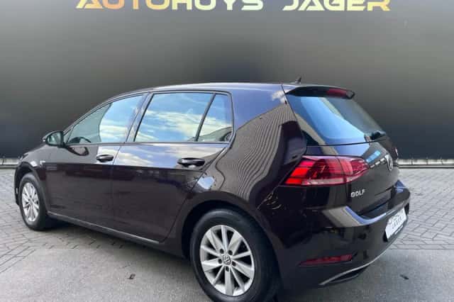 Volkswagen Golf (2017) thumbnail 4