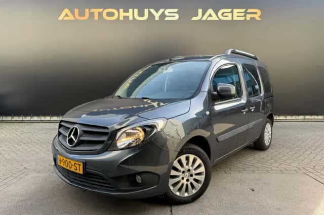 Mercedes-Benz Citan (2017) thumbnail 1