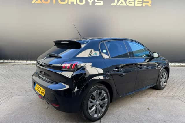 Peugeot e-208 (2022) thumbnail 6