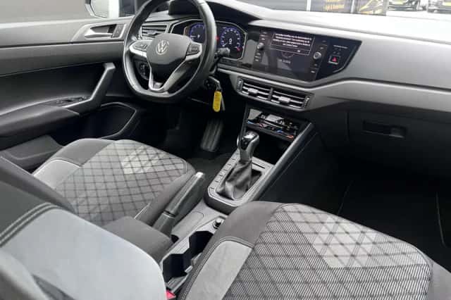 Volkswagen Polo (2022) thumbnail 3