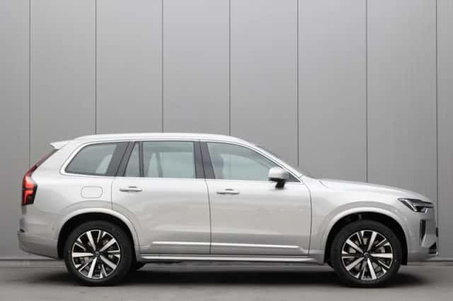 Volvo XC90 (2026) thumbnail 3