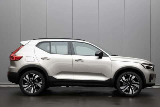 Volvo XC40 (2026) thumbnail 1