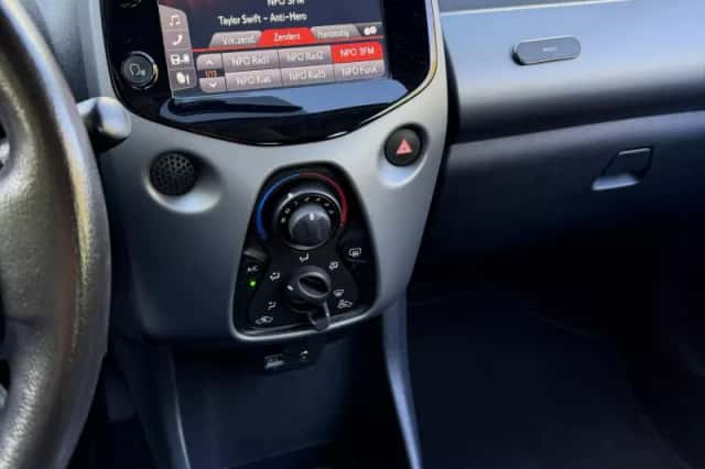 Toyota Aygo (2020) thumbnail 5