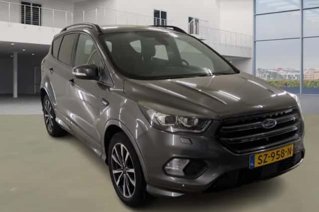 Ford Kuga (2018) thumbnail 2
