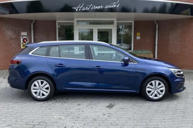 Renault Mégane (2021) thumbnail 4