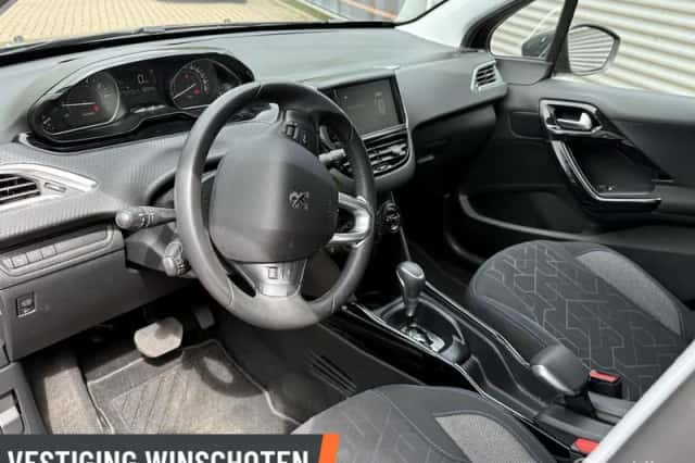 Peugeot 2008 (2019) thumbnail 6