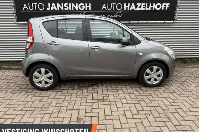 Suzuki Splash (2010) thumbnail 4