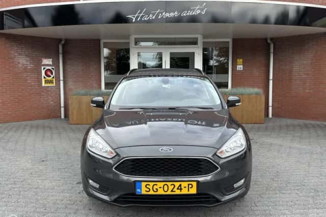 Ford Focus (2018) thumbnail 5