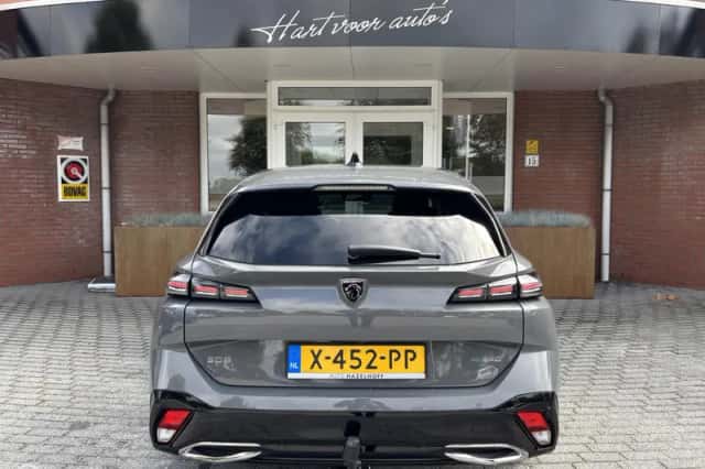 Peugeot 308 (2024) thumbnail 3