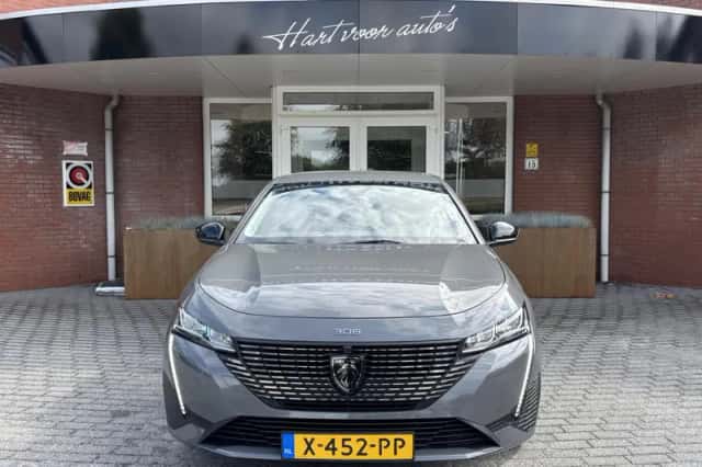 Peugeot 308 (2024) thumbnail 5