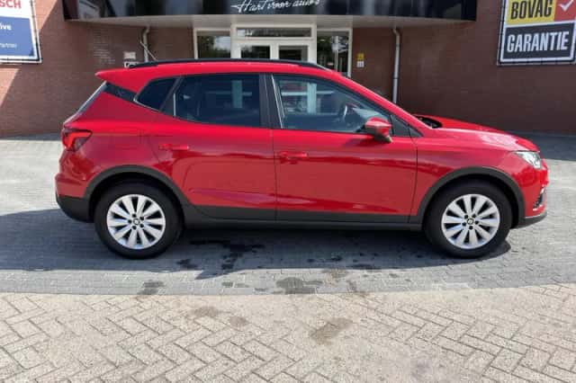 SEAT Arona (2020) thumbnail 4