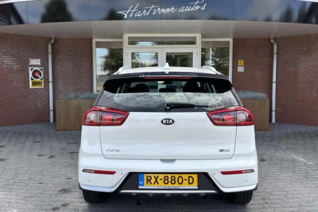 Kia Niro (2018) thumbnail 3