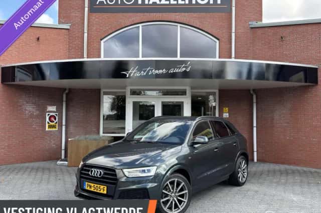Audi Q3 (2017) thumbnail 1