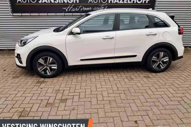 Kia Niro (2022) thumbnail 2