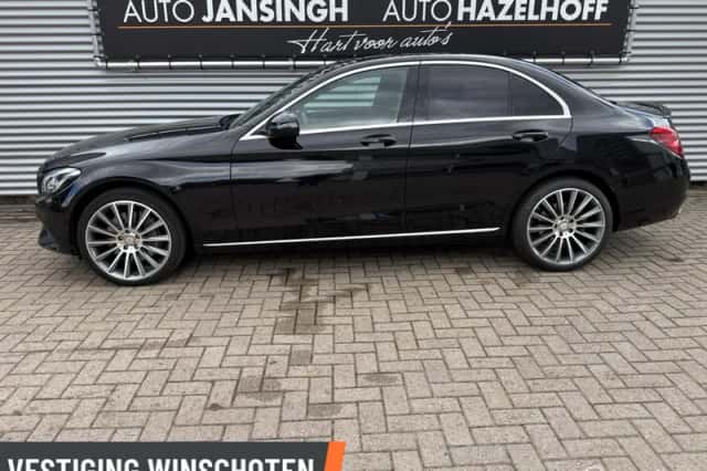 Mercedes-Benz C-Klasse (2015) thumbnail 2