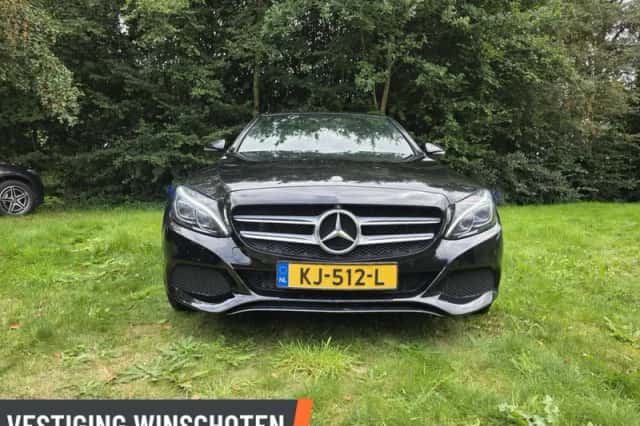 Mercedes-Benz C-Klasse (2015) thumbnail 2