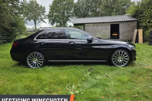 Mercedes-Benz C-Klasse (2015) thumbnail 4