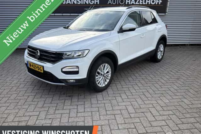 Volkswagen T-Roc (2021) thumbnail 1