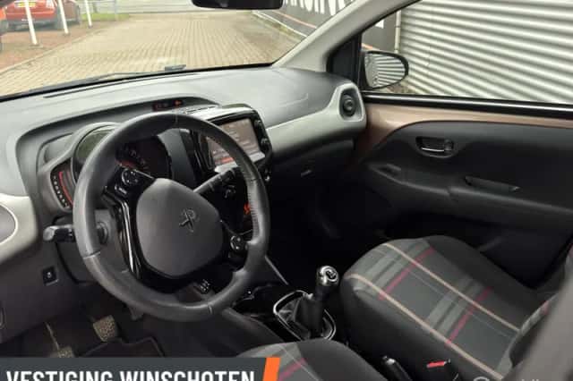 Peugeot 108 (2014) thumbnail 6