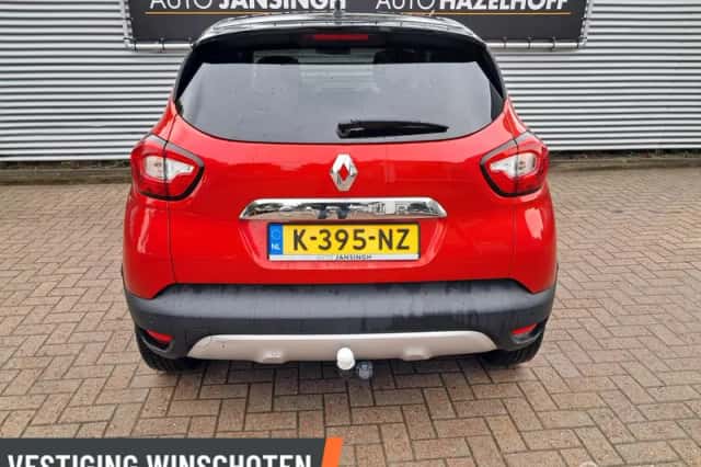 Renault Captur (2017) thumbnail 3