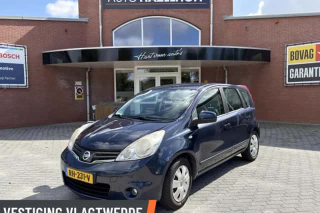 Nissan Note (2010) thumbnail 1