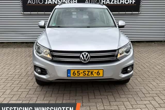 Volkswagen Tiguan (2012) thumbnail 5