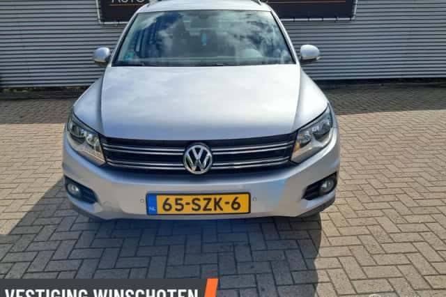 Volkswagen Tiguan (2012) thumbnail 5