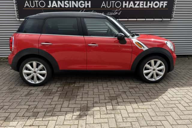 MINI Countryman (2012) thumbnail 4