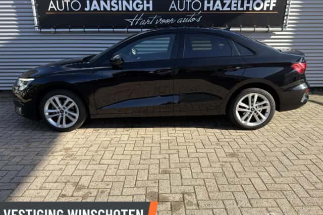 Audi A3 (2022) thumbnail 2
