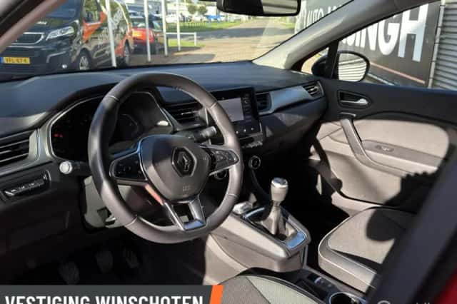 Renault Captur (2020) thumbnail 6