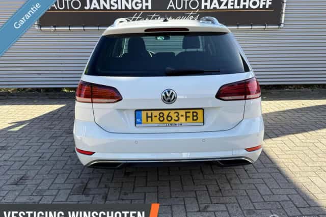 Volkswagen Golf (2020) thumbnail 3